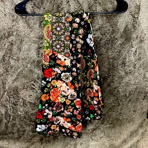 Super Soft Flare Leg Yoga Pants Size Medium